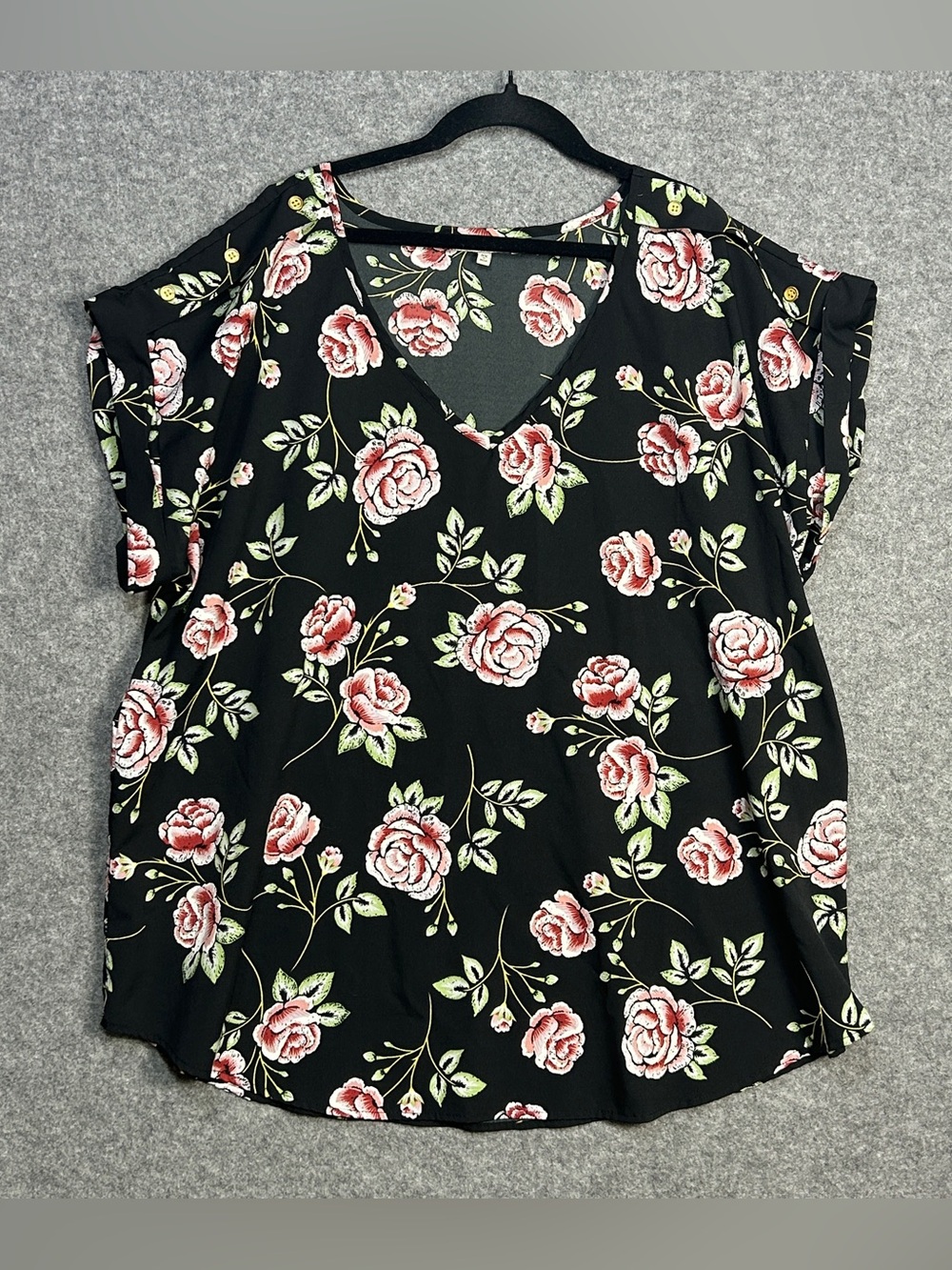 Speed Limit Women’s 3X Black V-Neck Flowy Blouse Moody Floral Relaxed Feminine